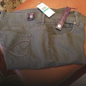 Gloria Vanderbilt Jeans